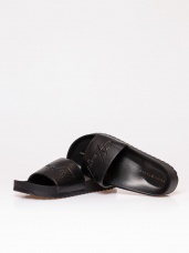 negru